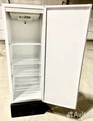Холодильный шкаф