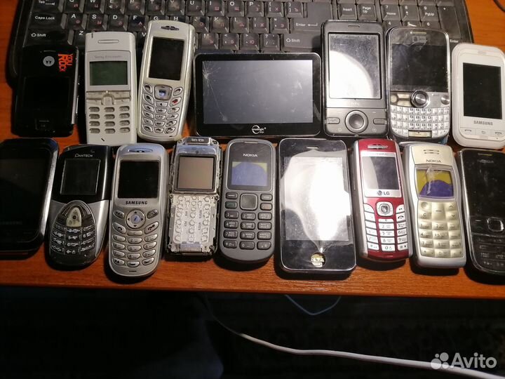 Sony Ericsson W200i