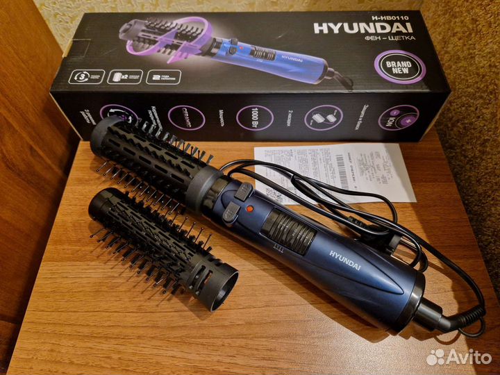 Фен-щётка hyundai H-HB0110