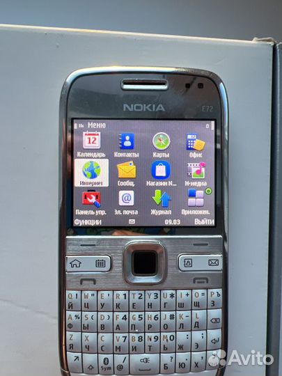 Nokia E72