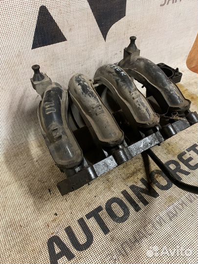 Впускной коллектор Volkswagen Pointer 030129711CF