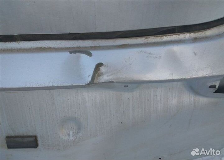 Крышка багажника Ford Focus 3 CB8 2010