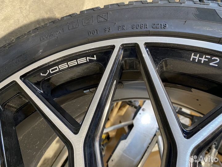 Диск Vossen HF2 R22 без резины