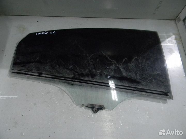 Стекло двери задней правой Hyundai Sonata 6 (2010