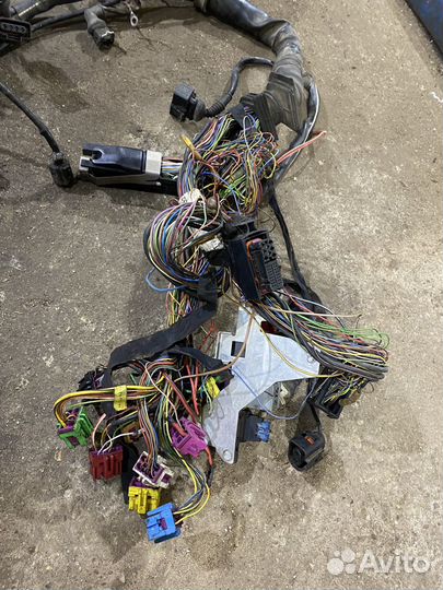 Audi a8 d2 4.2(310лс)моторная коса (проводка)