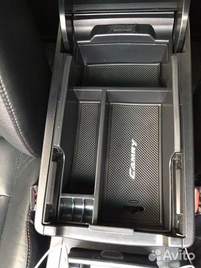 Вставка в подлокотник Toyota Camry 50, 55 TY407