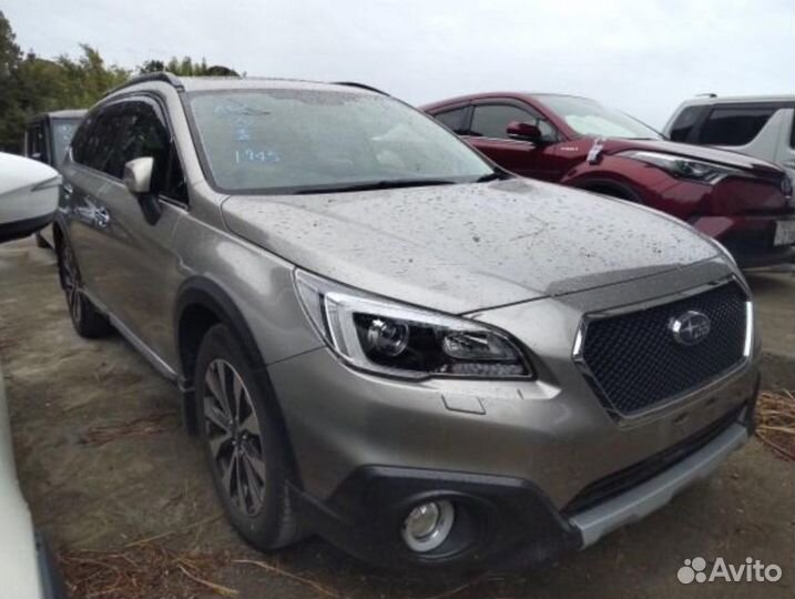 В разборе Subaru Outback 2015