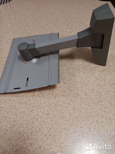 Кронштейн для крепления телевизора к стене