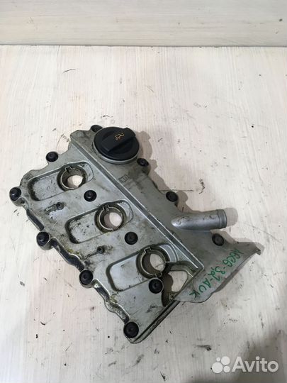 Клапанная крышка Audi A6 C6 AUK 06E103471G