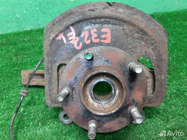 Кулак передний левый Nissan Qashqai J10 2008