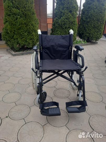 Инвалидная коляска