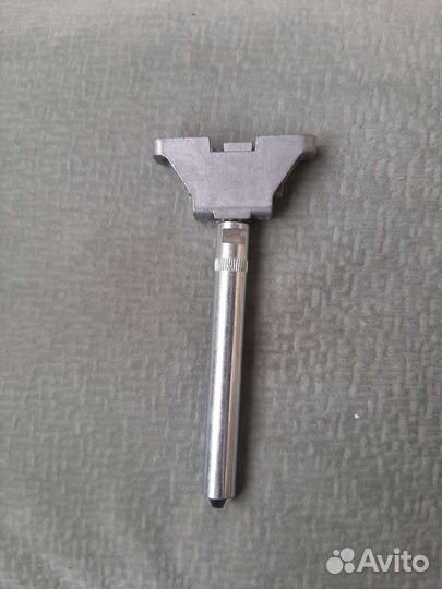 Менсолодержатель скрытый держать для полки