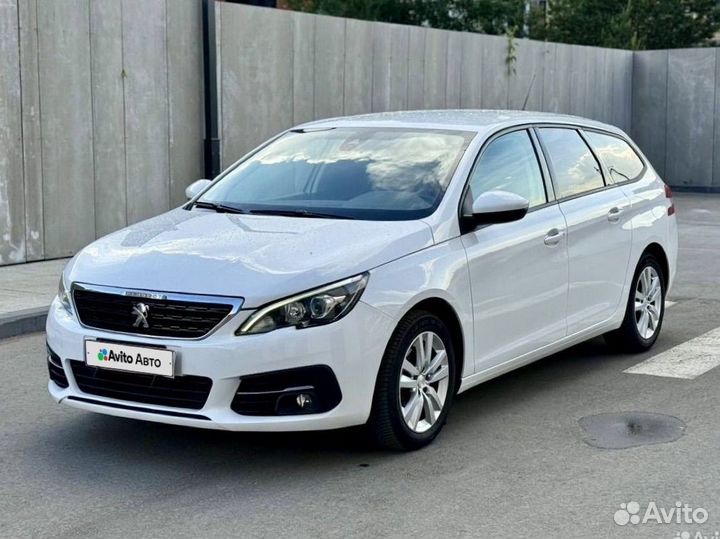 Peugeot 308 1.5 AT, 2019, 100 000 км