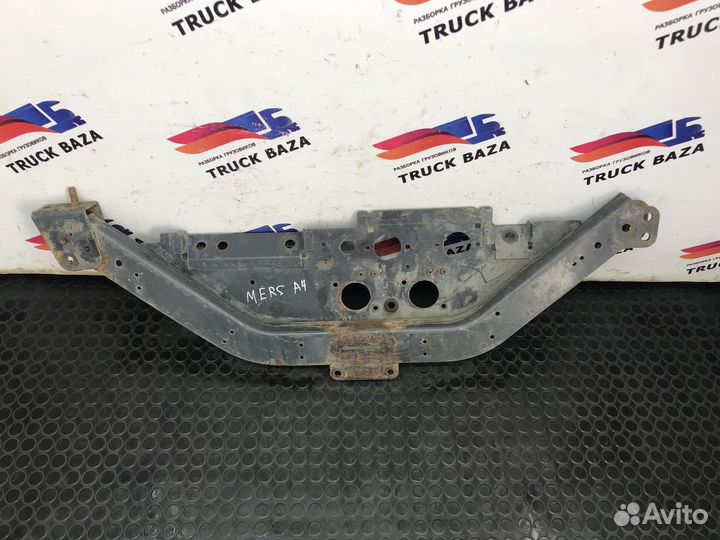 9303100858 Кронштейн кабины задний