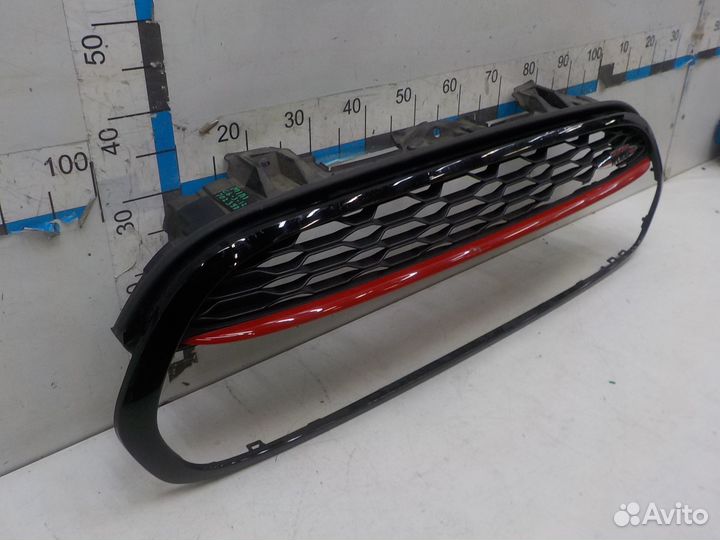 Б/У Б/У Решетка радиатора Mini Hatch F55/F56 20