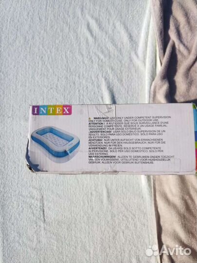 Надувной бассейн Intex