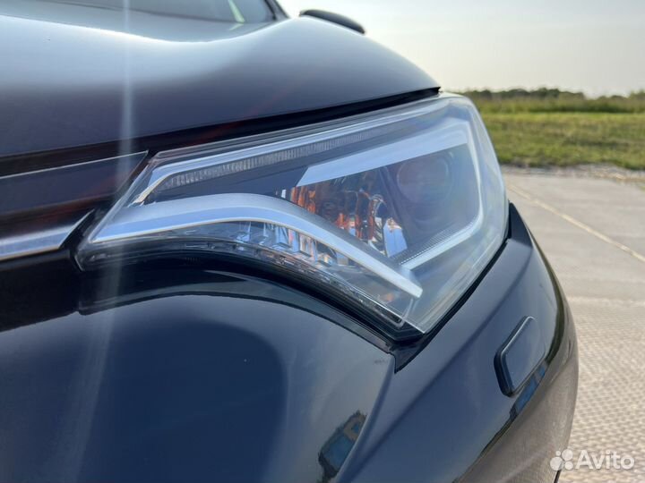 Toyota RAV4 2.0 CVT, 2015, 136 000 км