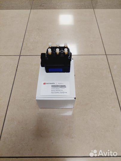 Блок клапанов Bentley Continental 4E0616014B