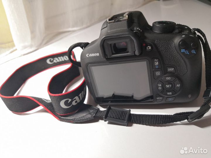 Зеркальный фотоаппарат canon eos1200d