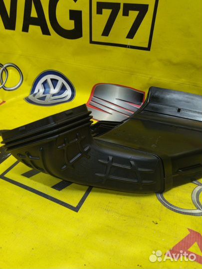 Воздухозаборник передний Audi A4 седан 2.0 cdnc