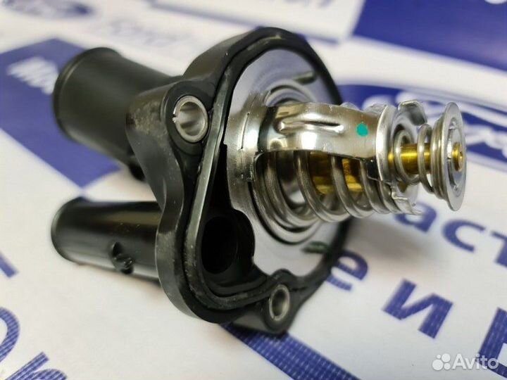 Термостат в сборе с корпусом Ford Mondeo 4 2.0-2.3