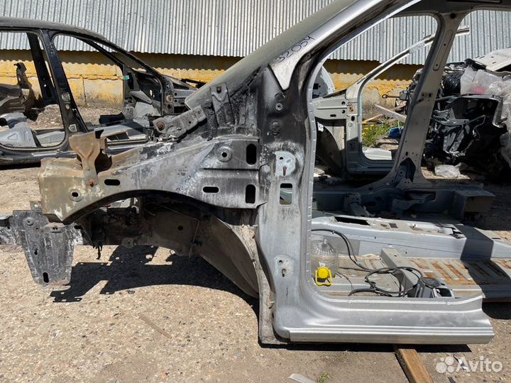 Четверть передняя левая Renault Dokker