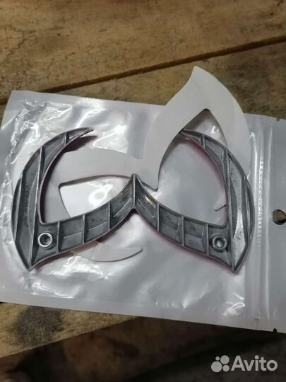 Эмблема mazda