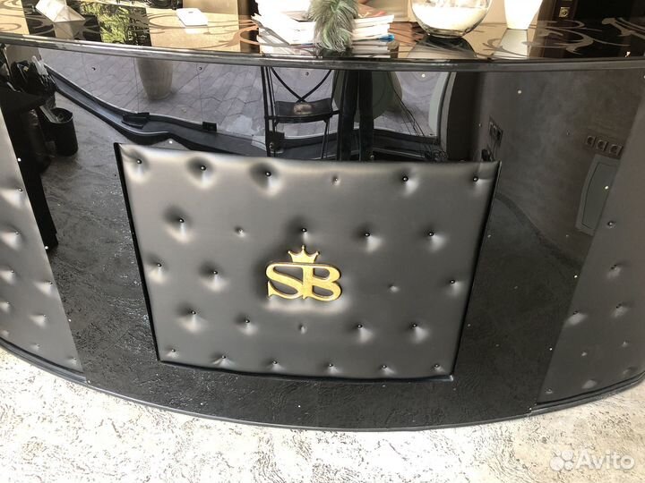 Продам стойку ресепшен