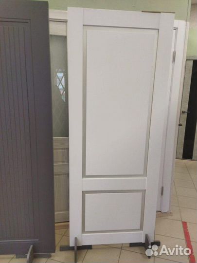 Межкомнатная дверь с парящей филенкой