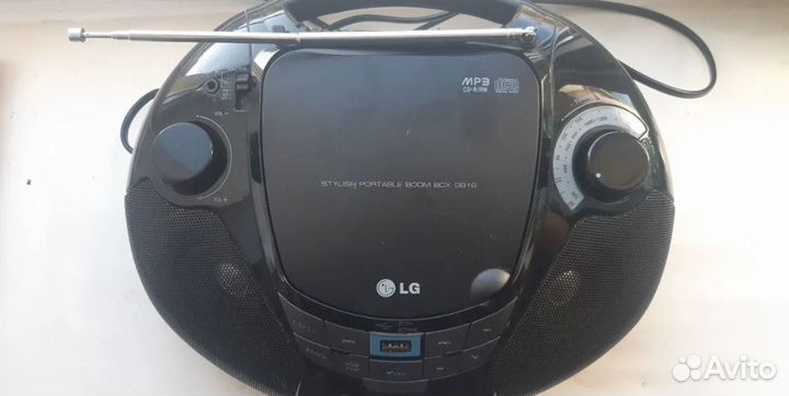 Музыкальеый центр бумбокс LG