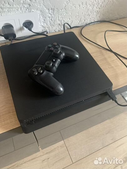 Продам Playstation4