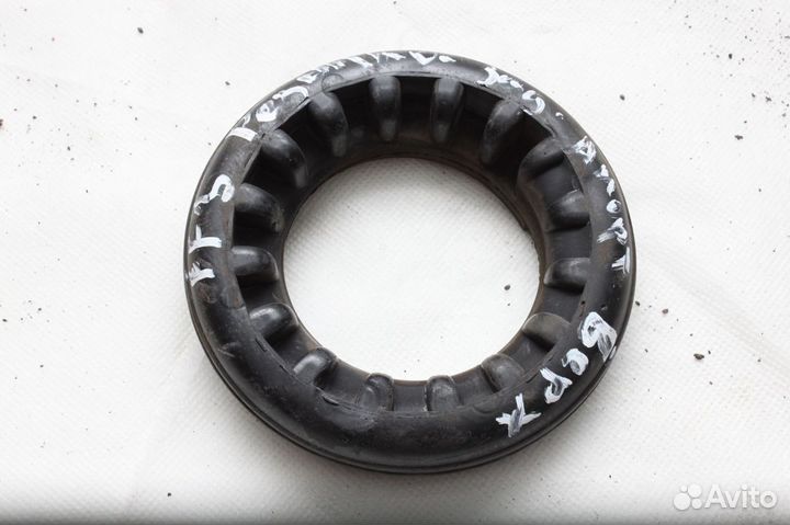 Проставка задней пружины верхняя Форд Фокус 3