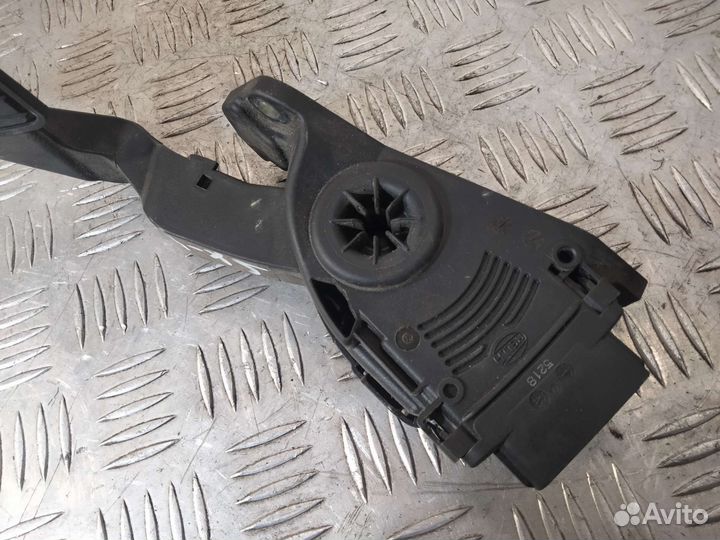 Педаль газа Suzuki SX4 m16a