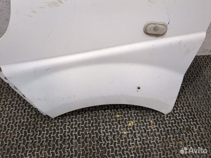 Крыло Nissan Primastar, 2010