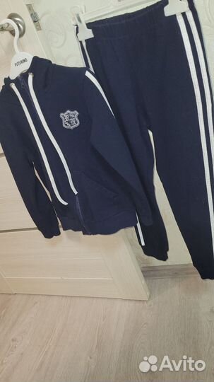 Спортивный костюм для девочки 128