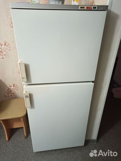 Холодильник на запчасти