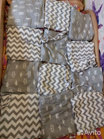 Комплект бортиков в кроватку