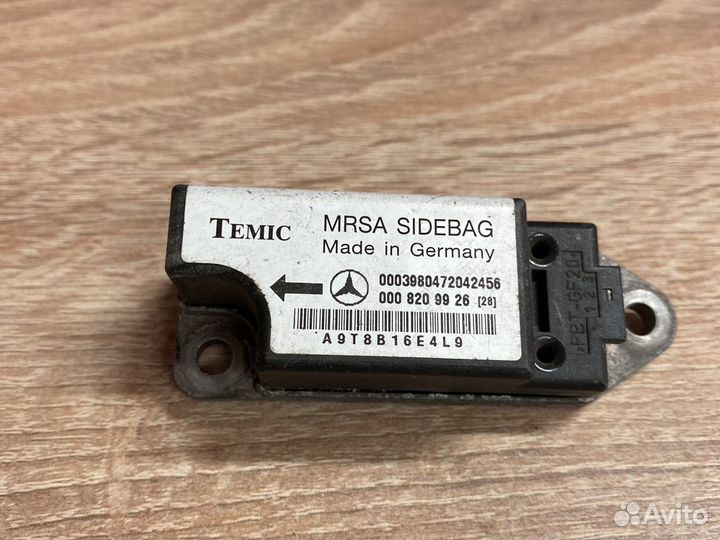 Датчик air bag Mercedes A0008209926