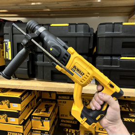 Перфоратор Dewalt DCH133 в ящике