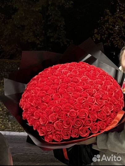 Букет из 151 розы