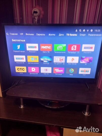 Телевизор smart tv 32 дюйма