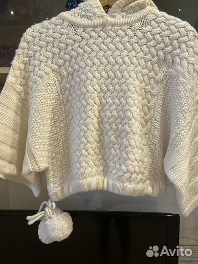 Свитер женский