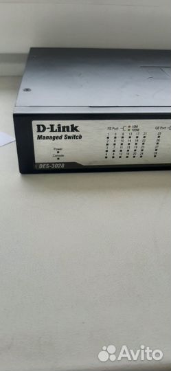 Коммутатор D-Link DES-3028