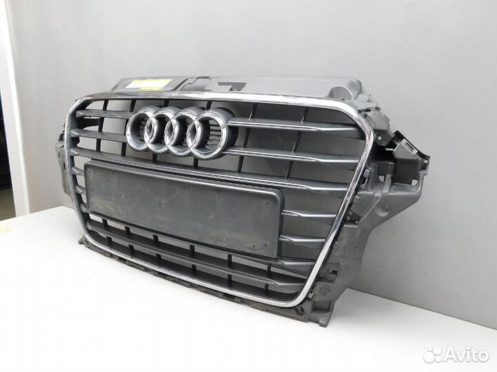 Решетка радиатора Audi A3/RS3/S3
