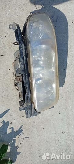 Фары Subaru sg2007 передние б/у