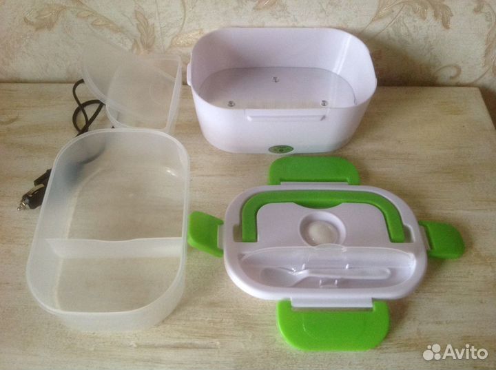 Контейнер для еды с подогревом от прикуривателя