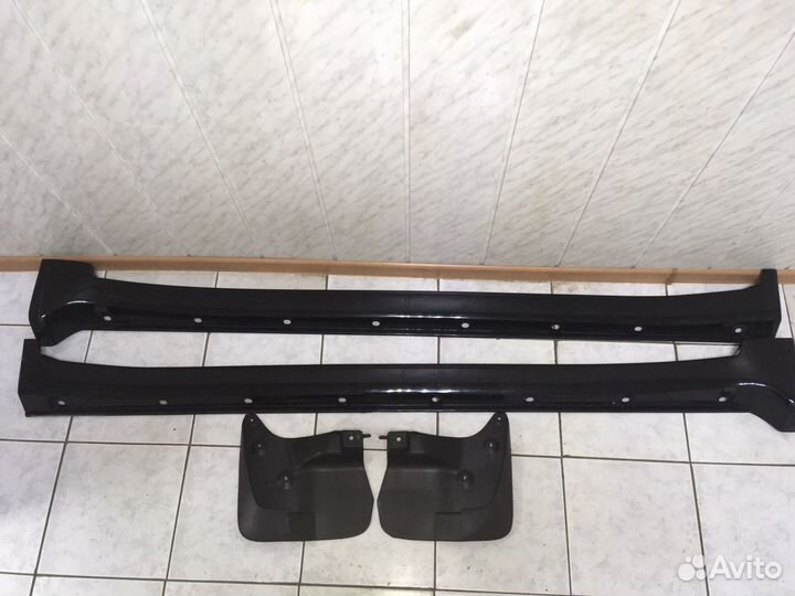 Пороги Toyota Land Cruiser 200