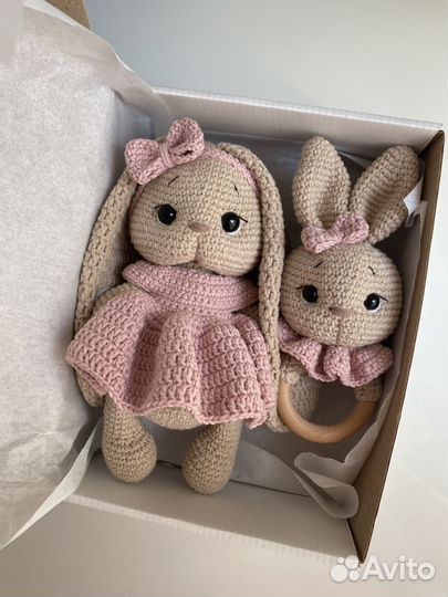 Игрушка Зайка вязаная амигуруми