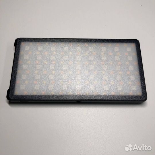 Осветитель светодиодный Yongnuo YN135RGB