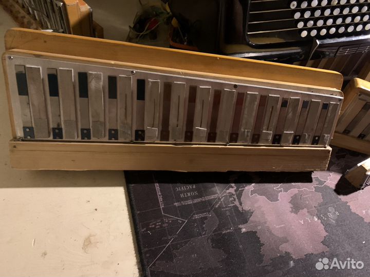 Левая половина баяна левша в сборе